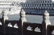 fence.jpg (11485 bytes)